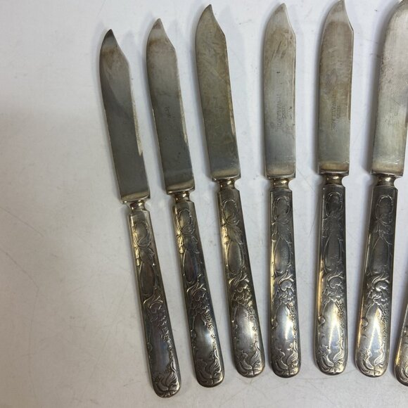 Set Of 12 Antique Butter Knives 1835 R. Wallace Silver Plate Ornate Handle - Picture 2 of 10